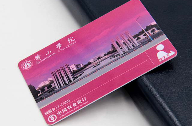 福州市一門禁卡可通刷多個小區(qū)？究竟誰其責(zé)？